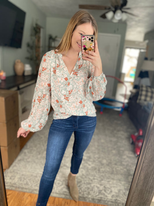 Floral Print V Neck Puff Sleeve Top